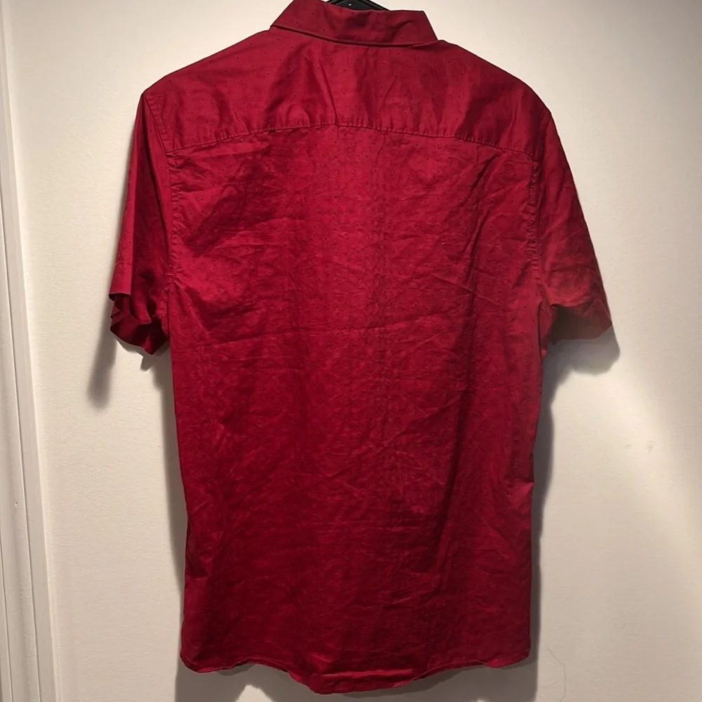 Perry Ellis Button-Up - Picture 2 of 3